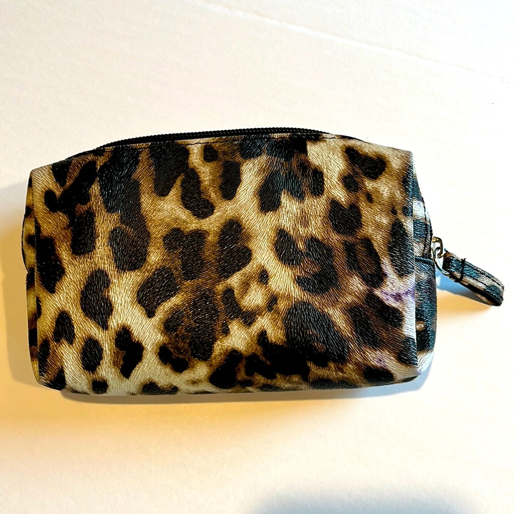 London Soho New York Cheetah Design Cosmetic Make Up, Travel Bag